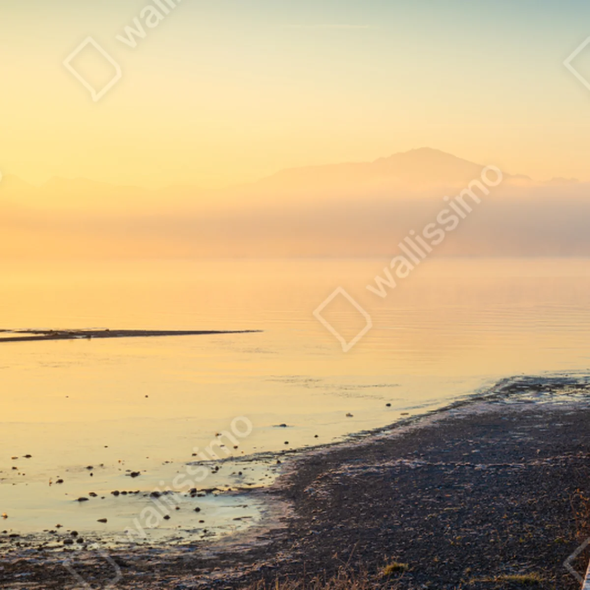 Fototapeta mglisty wschód nad drewnianym molo Fototapeta mglisty wschód nad drewnianym molo