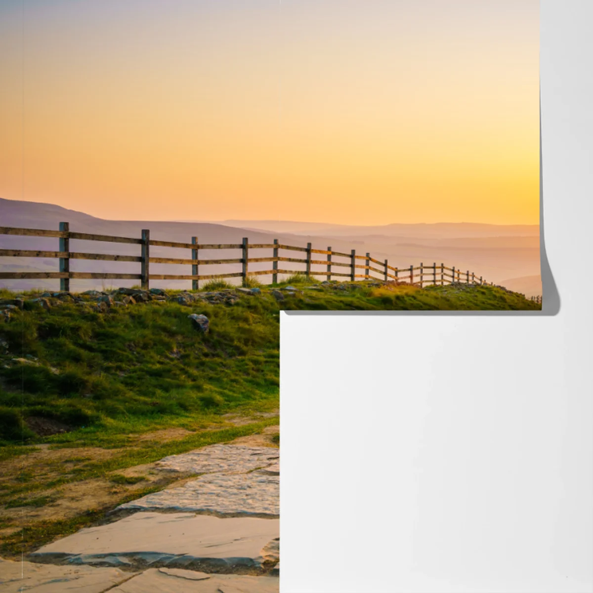 Fototapete sonnenbeschienener gebirgskamm bei sonnenaufgang Fototapete sonnenbeschienener gebirgskamm bei sonnenaufgang