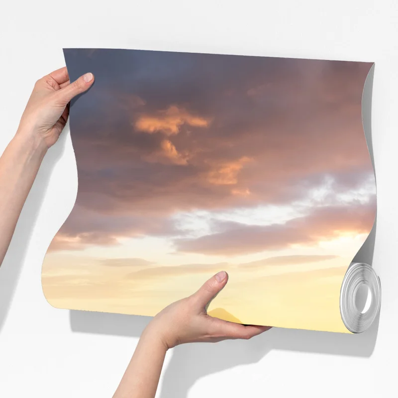 Fototapete sonnige bergwiese bei sonnenaufgang Fototapete sonnige bergwiese bei sonnenaufgang