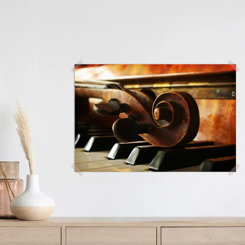 Poster vintage geigenkopf auf klaviertasten Poster vintage geigenkopf auf klaviertasten