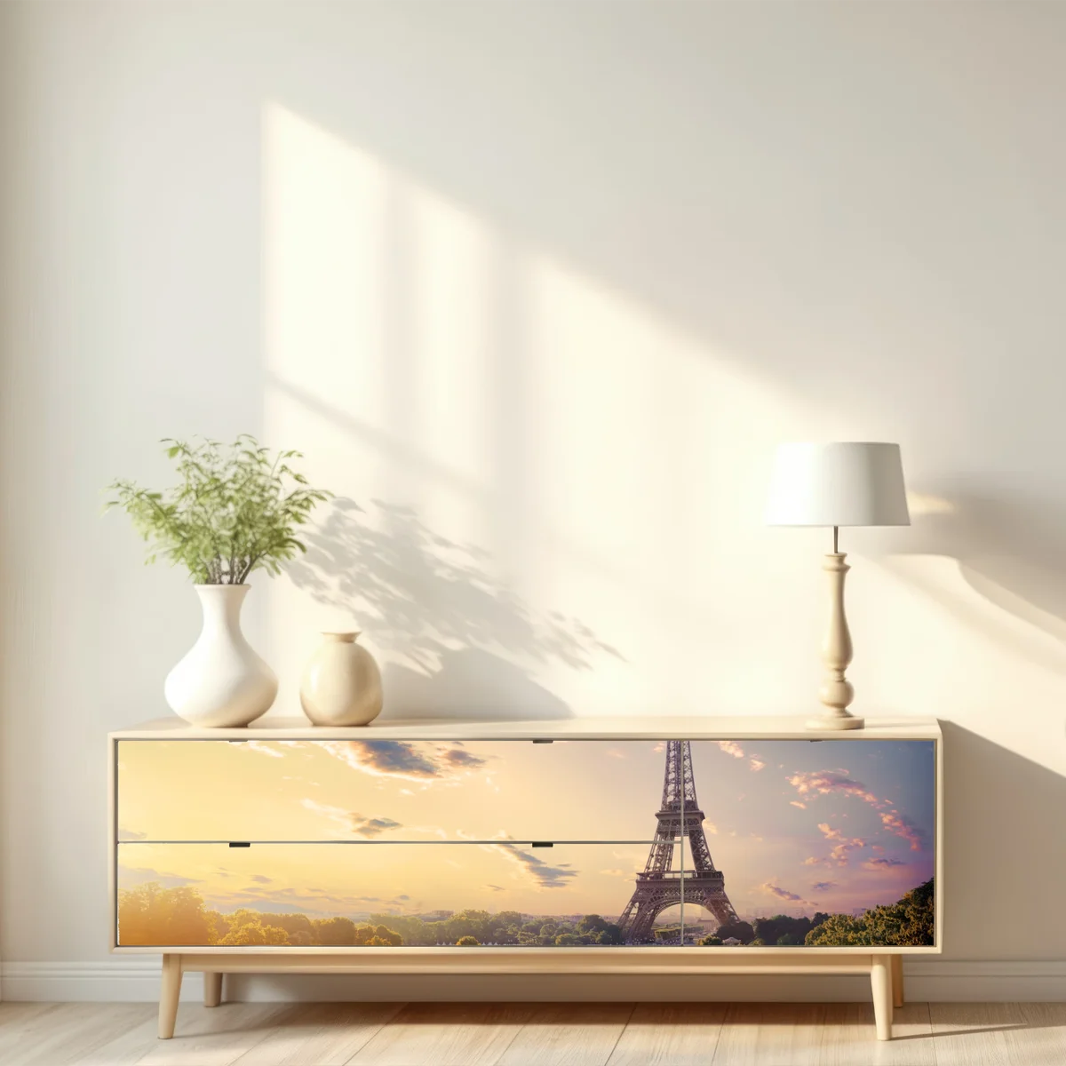 Repositionierbarer Aufkleber sonnenbeschienener blick auf den Eiffelturm bei dämmerung Repositionierbarer Aufkleber sonnenbeschienener blick auf den Eiffelturm bei dämmerung