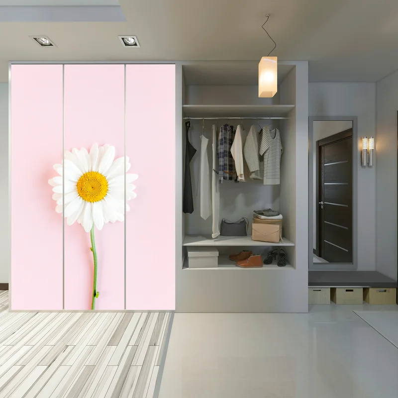 Schrankaufkleber weißes gänseblümchen auf pastellrosa hintergrund Schrankaufkleber weißes gänseblümchen auf pastellrosa hintergrund