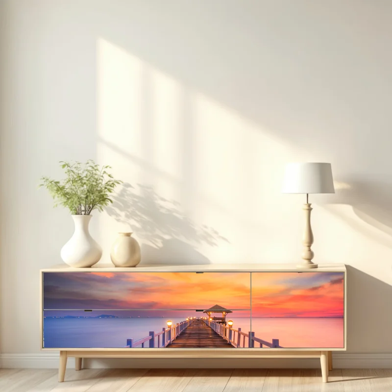 Repositionierbarer Aufkleber holzsteg im sonnenaufgang