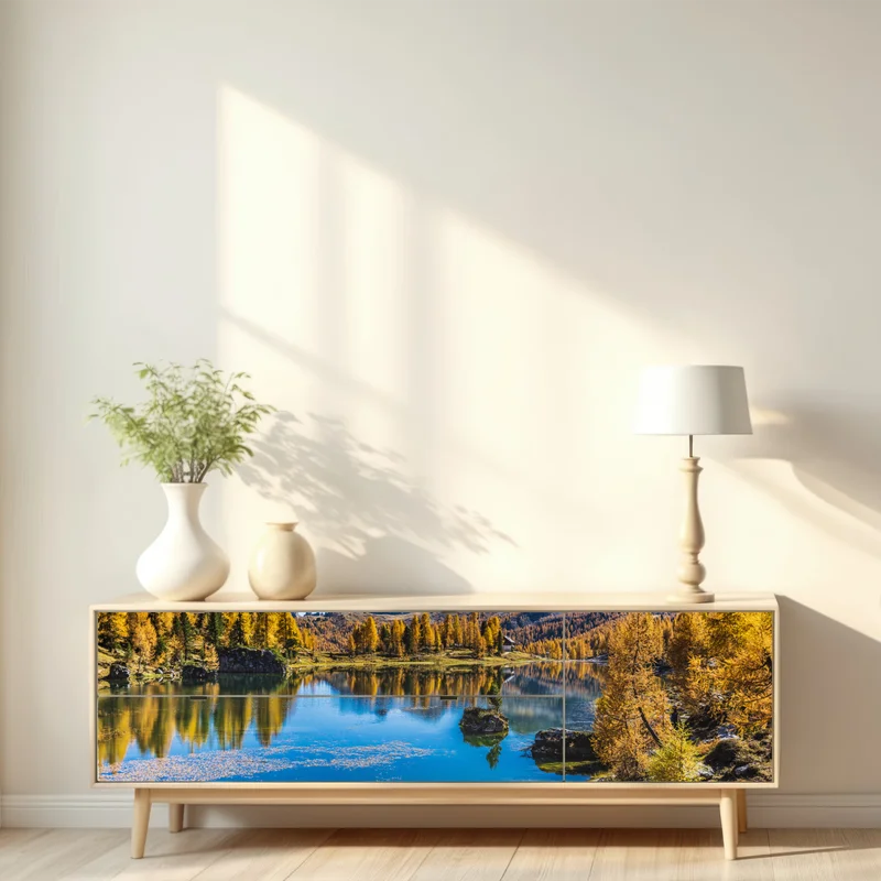 Repositionierbarer Aufkleber herbstlicher alpensee mit bergreflexion