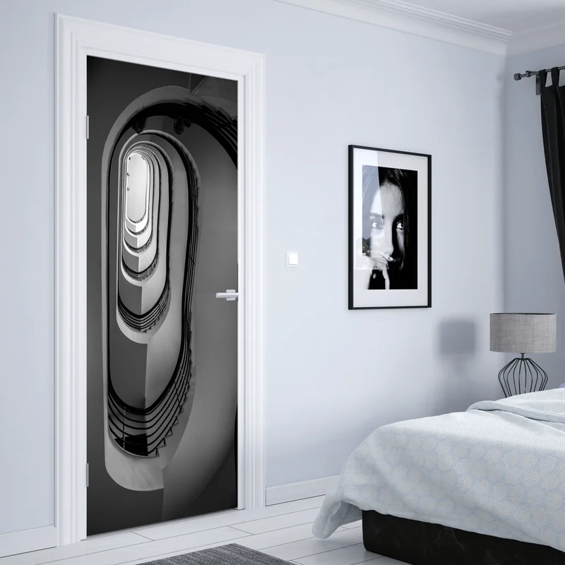 Türaufkleber spiraltreppe perspektive in schwarzweiß Türaufkleber spiraltreppe perspektive in schwarzweiß