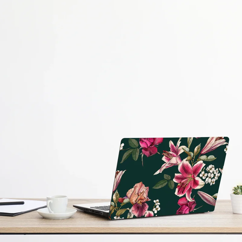 Naklejka na laptopa vintage botaniczny wzór kwiatowy na głębokiej zieleni