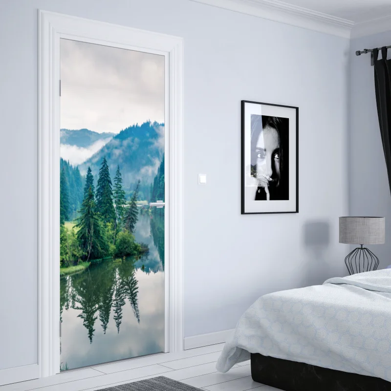 Türaufkleber nebliger morgen am Lacu Rosu