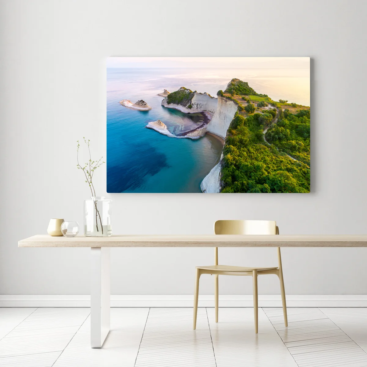 Leinwandbild luftaufnahme von klippen und türkisfarbenem meer Leinwandbild luftaufnahme von klippen und türkisfarbenem meer