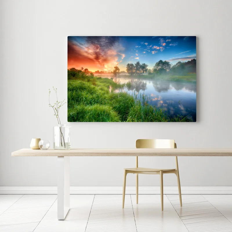 Leinwandbild nebel bei sonnenaufgang am flussufer Leinwandbild nebel bei sonnenaufgang am flussufer