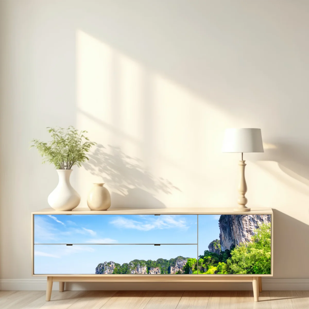 Repositionierbarer Aufkleber longtail-boot am strand Railay, Thailand Repositionierbarer Aufkleber longtail-boot am strand Railay, Thailand