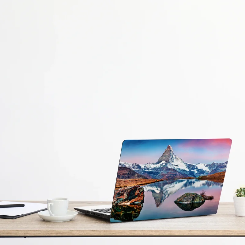 Laptop-Aufkleber spiegelung am Matterhorn bei sonnenaufgang Laptop-Aufkleber spiegelung am Matterhorn bei sonnenaufgang
