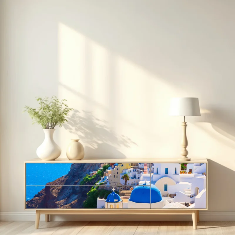 Repositionierbarer Aufkleber Santorini blaue kuppeln und weiße häuser