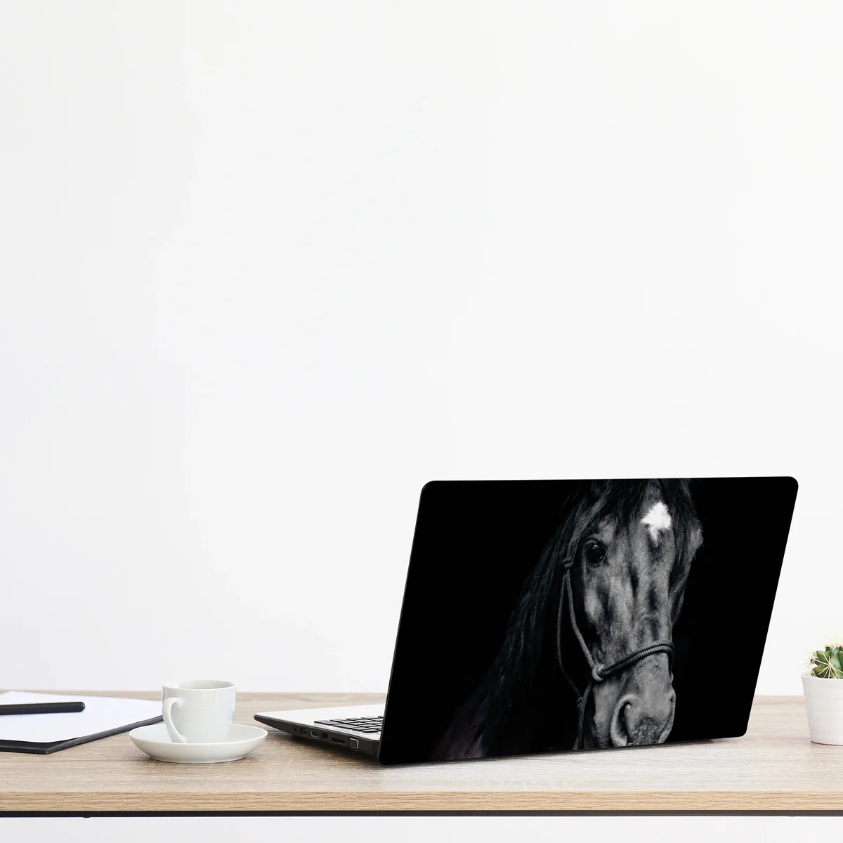 Laptop-Aufkleber majestätisches pferdeporträt Laptop-Aufkleber majestätisches pferdeporträt