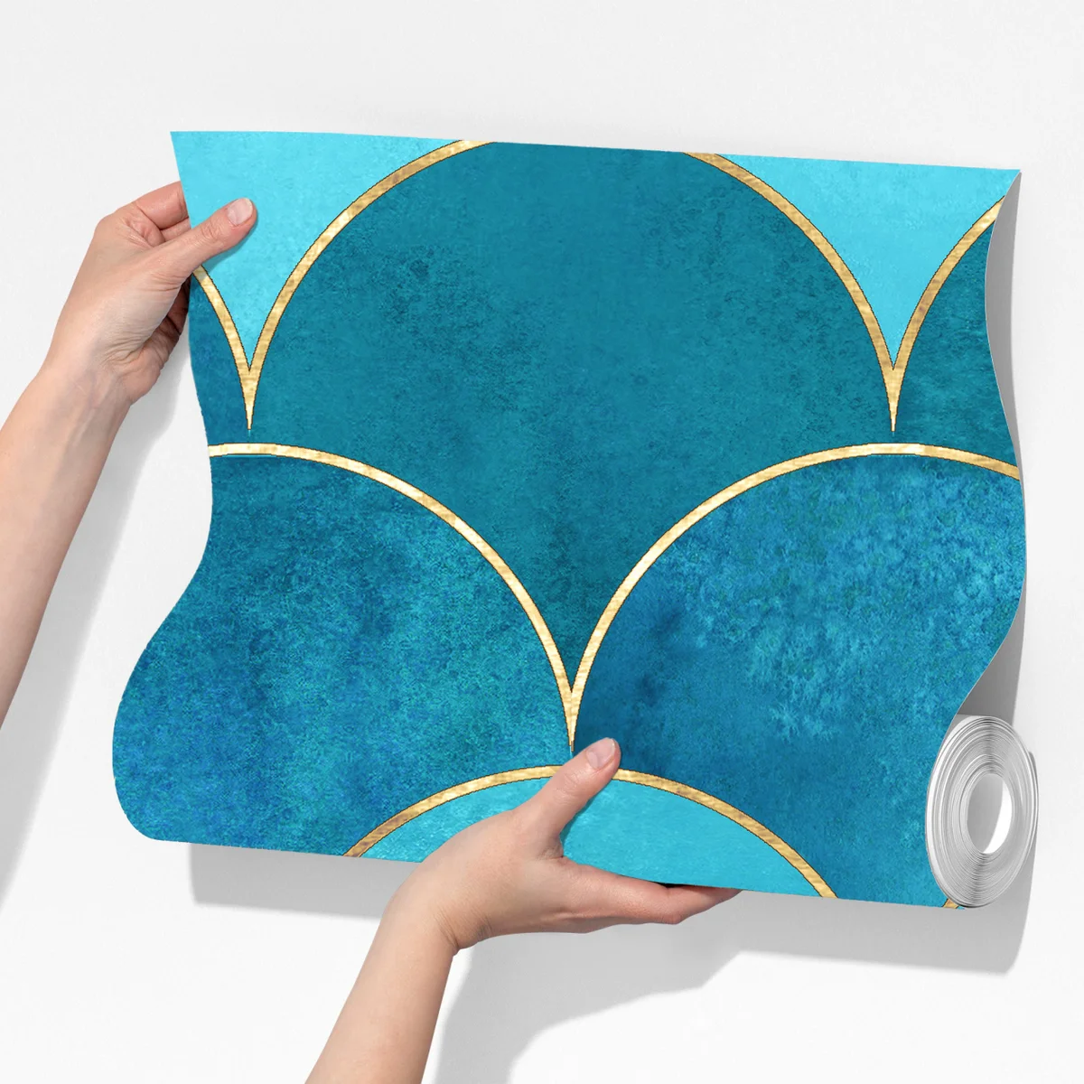 Fototapete türkis schuppenmuster mit goldakzenten Fototapete türkis schuppenmuster mit goldakzenten