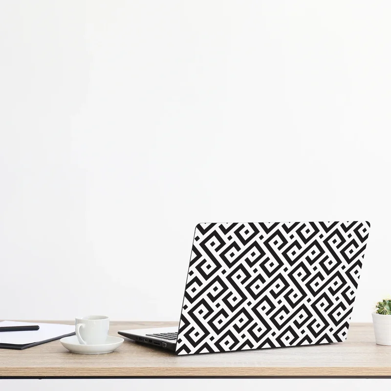Naklejka na laptopa ponadczasowy czarno-biały geometryczny wzór Naklejka na laptopa ponadczasowy czarno-biały geometryczny wzór