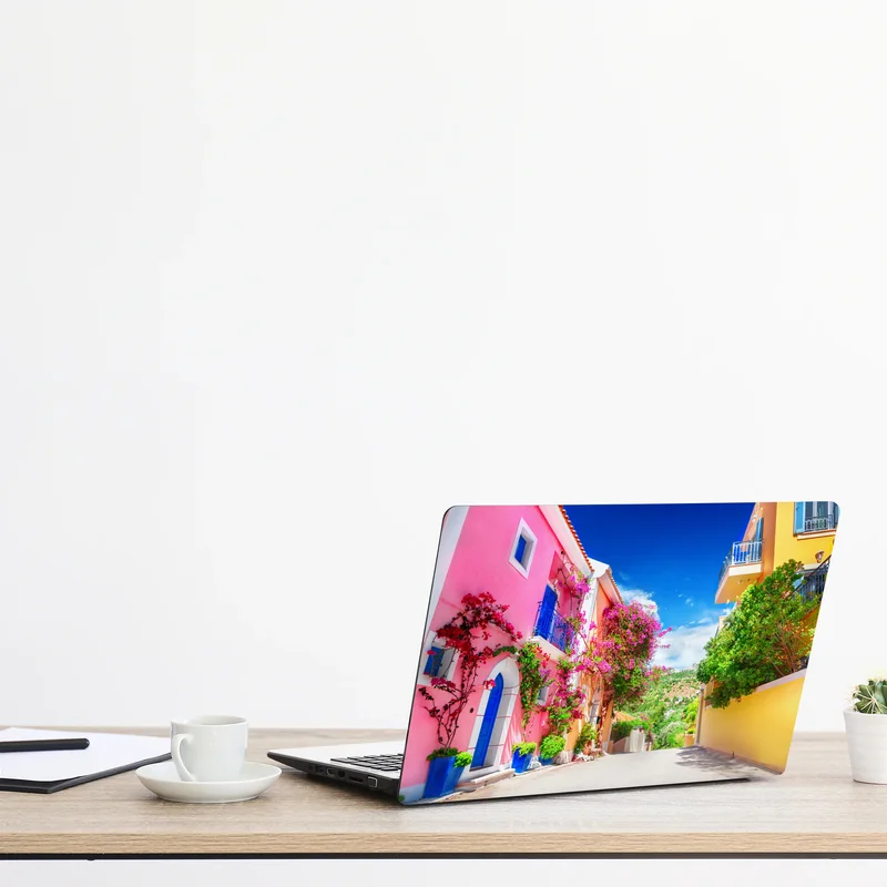 Laptop-Aufkleber bunte gasse auf Kefalonia