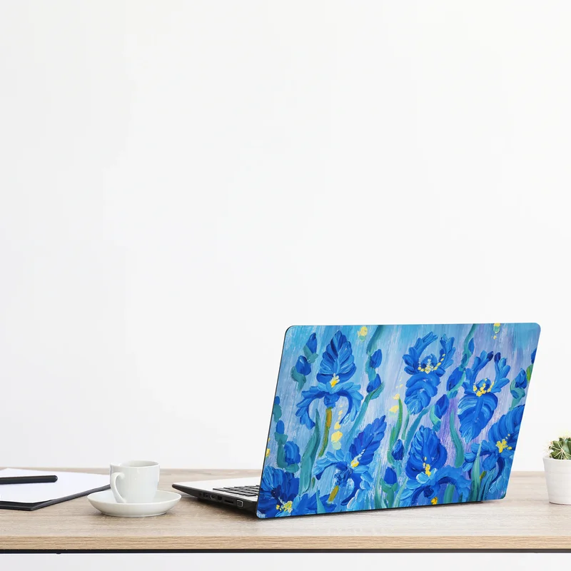 Naklejka na laptopa żywy niebieski bukiet irysów