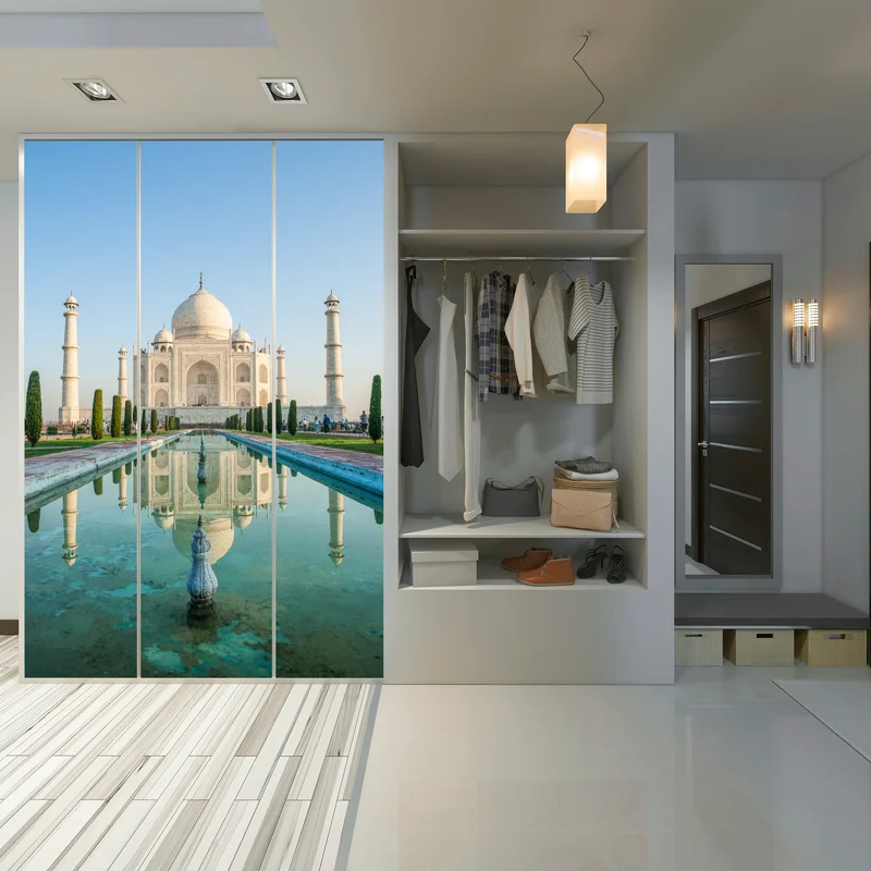 Schrankaufkleber Taj Mahal spiegelung im morgendlichen licht