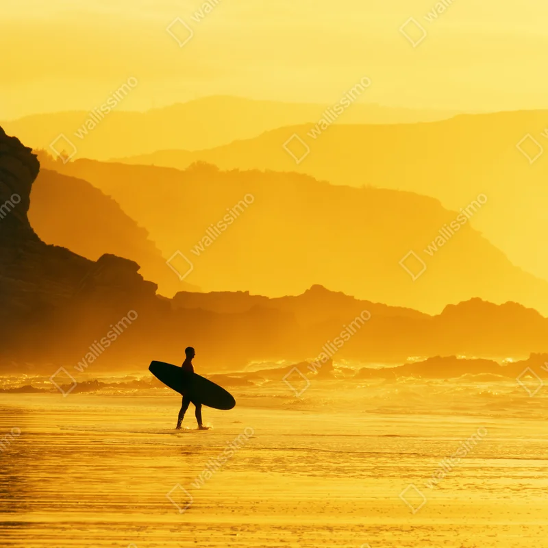 Fototapete surfer im goldenen sonnenuntergang Fototapete surfer im goldenen sonnenuntergang