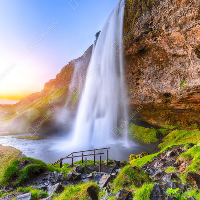Fensteraufkleber Seljalandsfoss wasserfall im sonnenuntergang Fensteraufkleber Seljalandsfoss wasserfall im sonnenuntergang