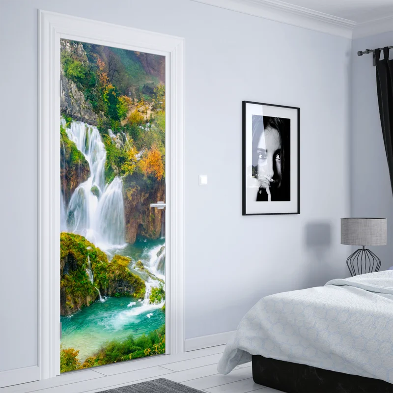 Türaufkleber türkisfarbener wasserfall im herbst Türaufkleber türkisfarbener wasserfall im herbst