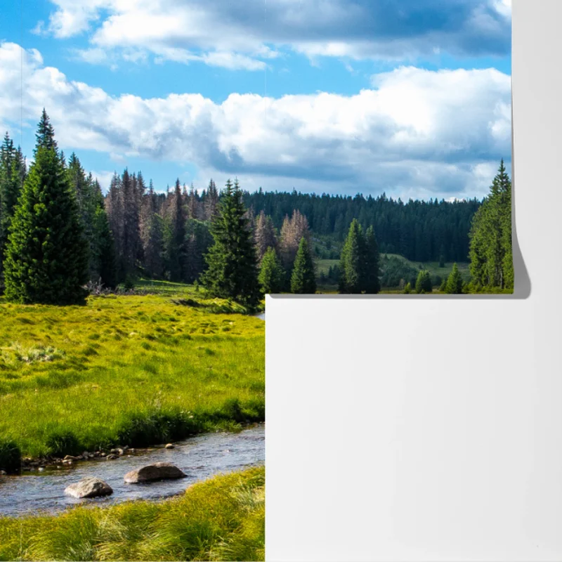 Fototapeta spokojna rzeka nad łąką Fototapeta spokojna rzeka nad łąką