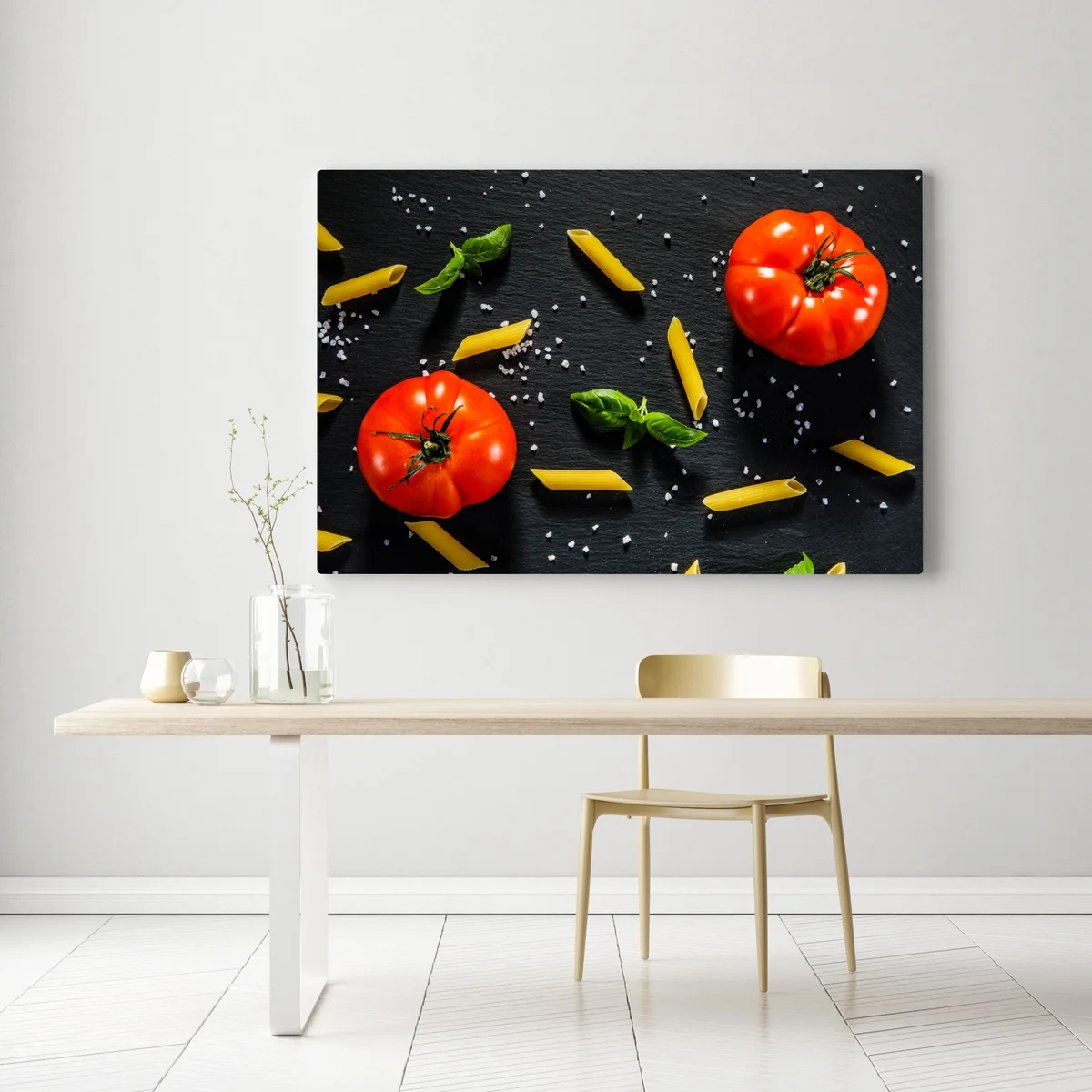 Leinwandbild tomaten und penne auf schwarzem schiefer Leinwandbild tomaten und penne auf schwarzem schiefer