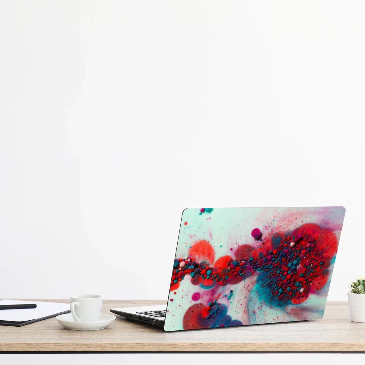 Naklejka na laptopa żywy marmurowy wybuch kolorów Naklejka na laptopa żywy marmurowy wybuch kolorów