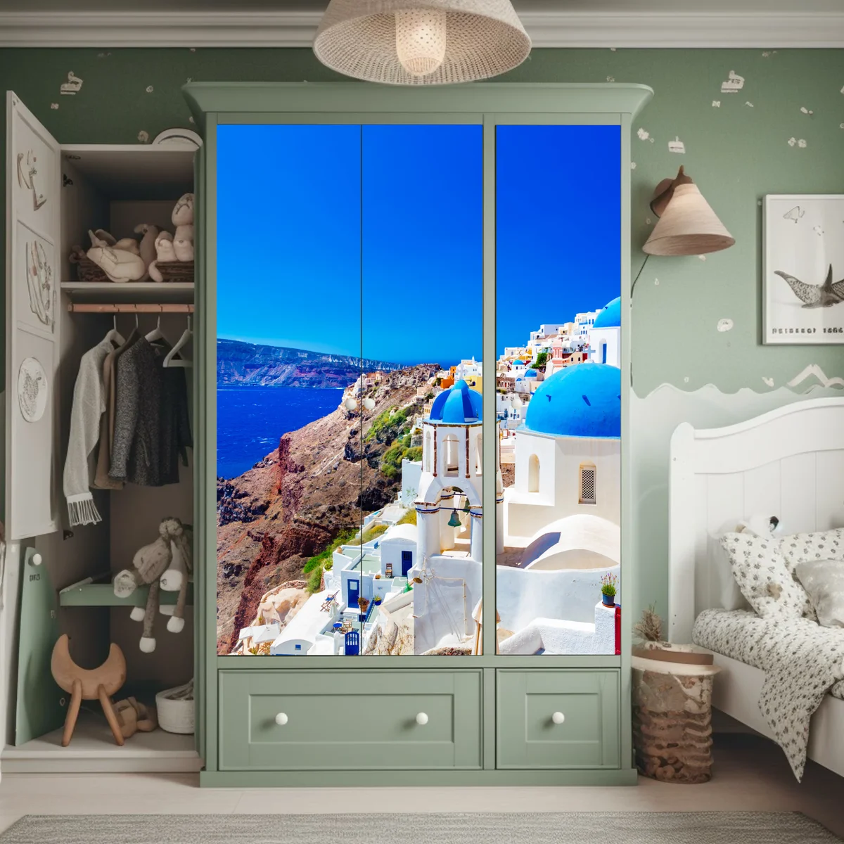 Schrankaufkleber Santorini blaue kuppeln über dem Ägäischen Meer Schrankaufkleber Santorini blaue kuppeln über dem Ägäischen Meer