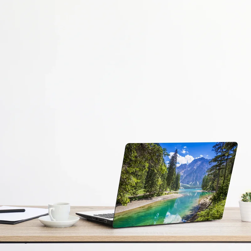 Laptop-Aufkleber Pragser Wildsee türkisblauer bergsee