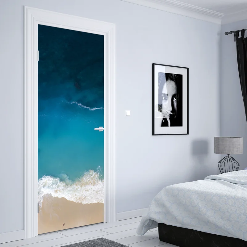 Türaufkleber luftaufnahme der türkisfarbenen küste von Nusa Penida