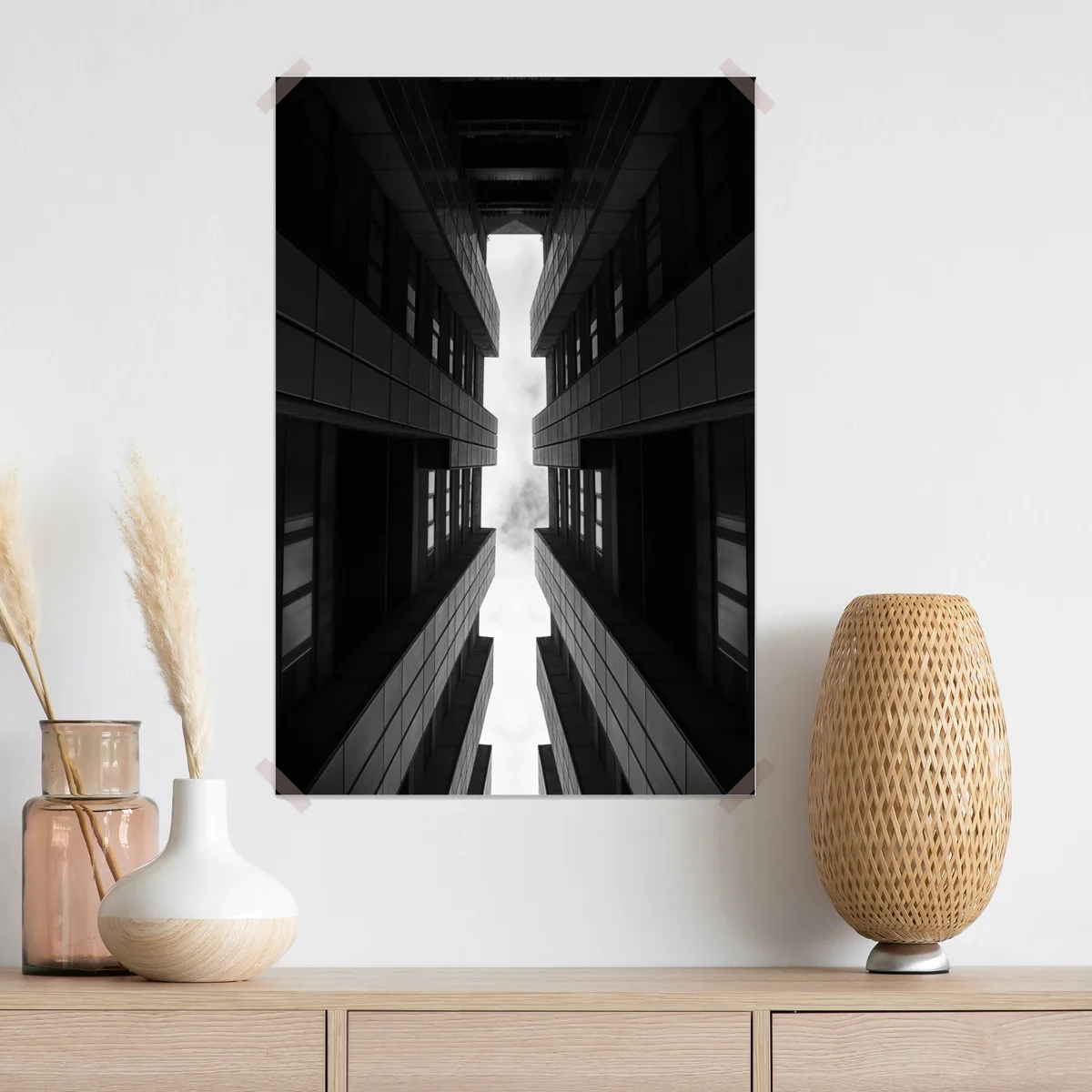 Poster vertikale städtische symmetrie in monochrom Poster vertikale städtische symmetrie in monochrom