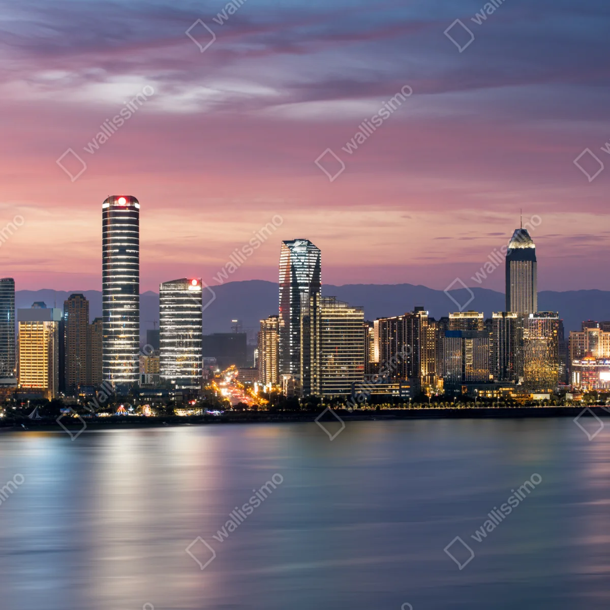Leinwandbild ruhige stadtskyline bei dämmerung Leinwandbild ruhige stadtskyline bei dämmerung