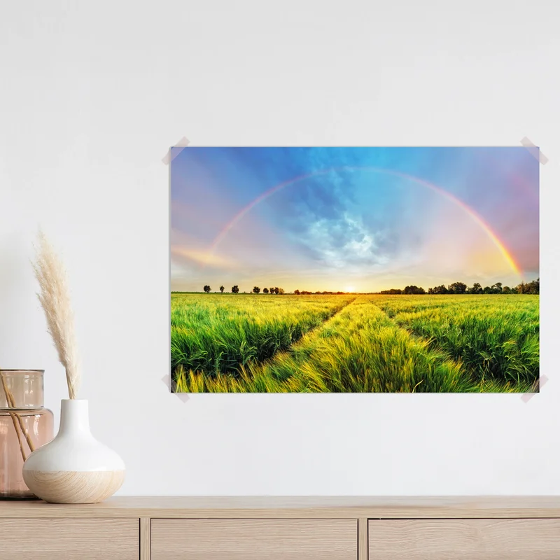 Poster regenbogen über goldenem weizenfeld bei sonnenuntergang Poster regenbogen über goldenem weizenfeld bei sonnenuntergang
