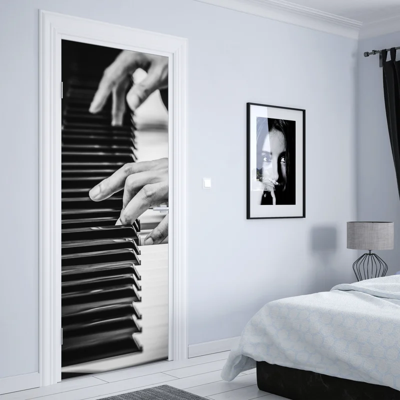 Türaufkleber hände am klavier in bewegung Türaufkleber hände am klavier in bewegung