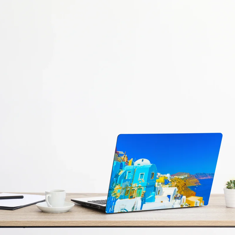 Naklejka na laptopa słoneczny widok na Oia, Santorini