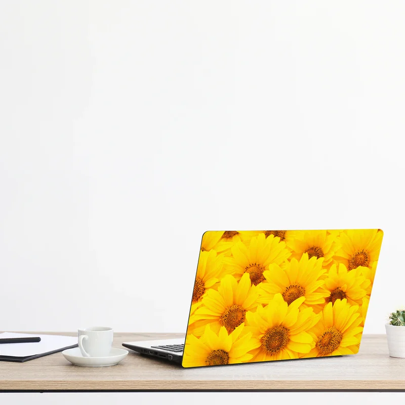 Laptop-Aufkleber leuchtende gelbe sonnenblumen in nahaufnahme