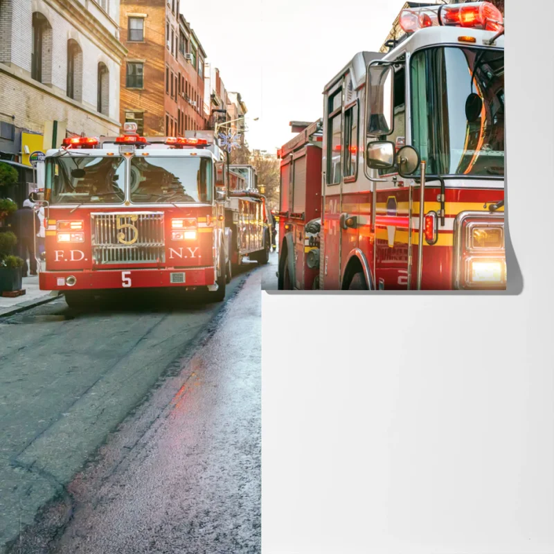 Fototapete feuerwehrautos auf einer straße in Manhattan, New York Fototapete feuerwehrautos auf einer straße in Manhattan, New York