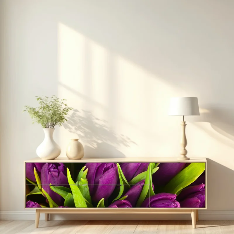 Repositionierbarer Aufkleber lila tulpen im bukett