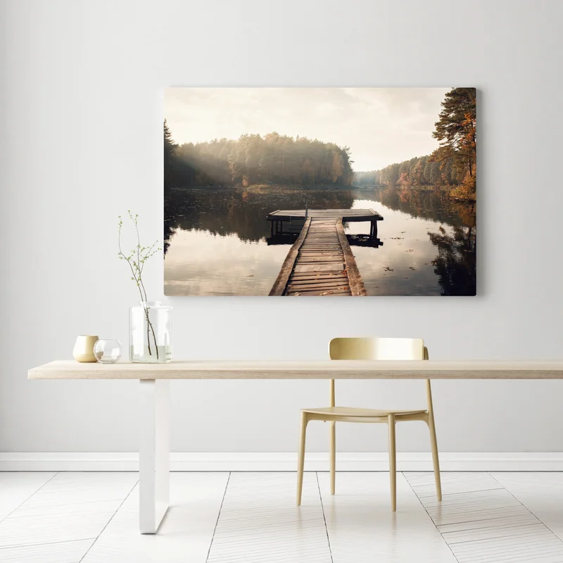 Leinwandbild herbstmorgen am see mit hölzernem steg Leinwandbild herbstmorgen am see mit hölzernem steg