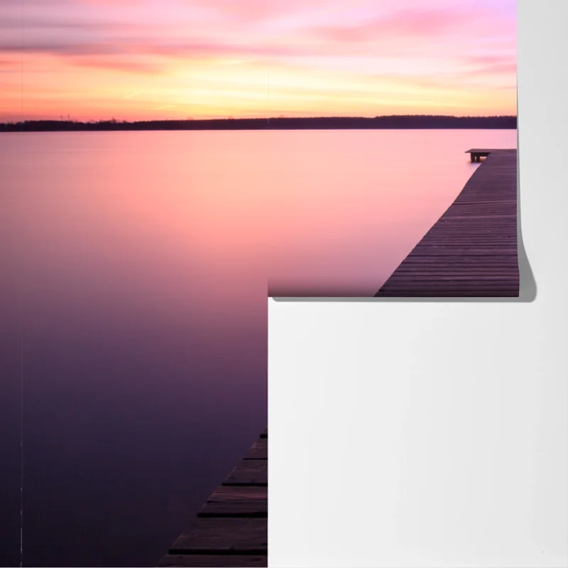 Fototapete ruhiger pastellsonnenuntergang am see mit steg Fototapete ruhiger pastellsonnenuntergang am see mit steg