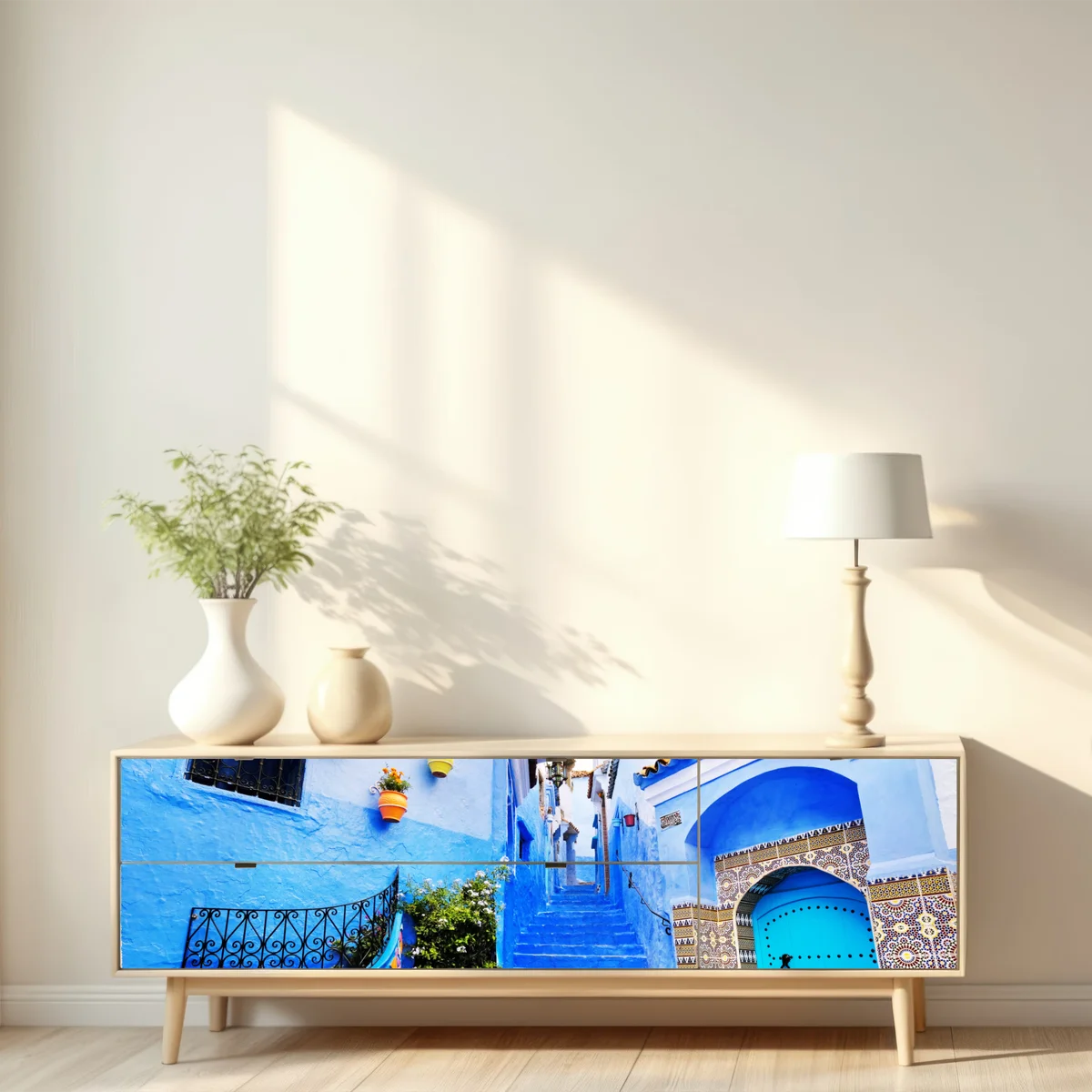 Repositionierbarer Aufkleber blaue gasse in Chefchaouen Repositionierbarer Aufkleber blaue gasse in Chefchaouen