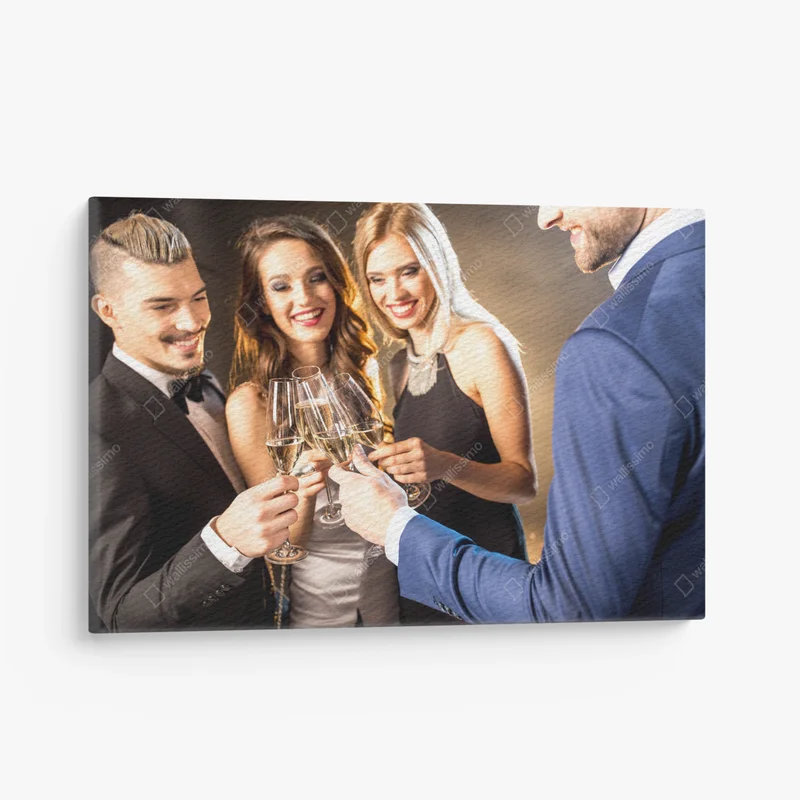 Leinwandbild glückliche Freunde, die Champagner trinken • Leinwandbilder bei Wallnifity® Leinwandbild glückliche Freunde, die Champagner trinken • Leinwandbilder bei Wallnifity®