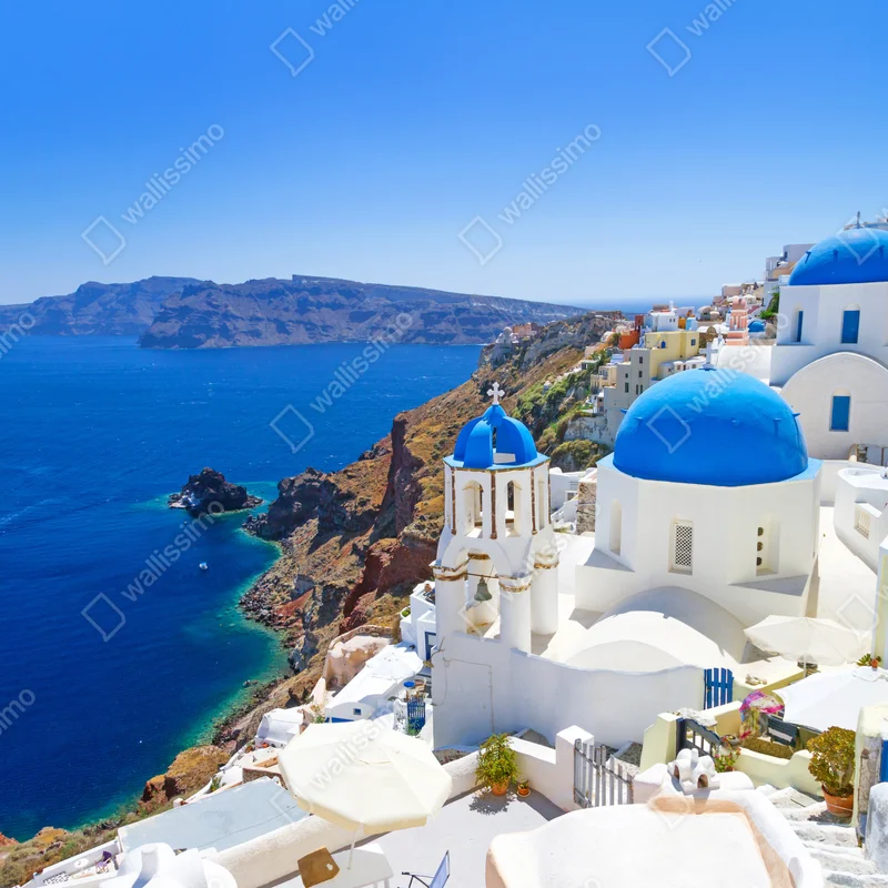 Repositionierbarer Aufkleber Santorini blaue kuppeln über der kaldera Repositionierbarer Aufkleber Santorini blaue kuppeln über der kaldera