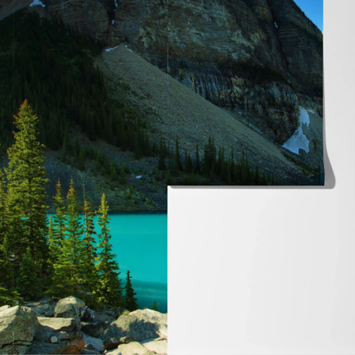 Fototapete ruhiger türkisfarbener bergsee Fototapete ruhiger türkisfarbener bergsee