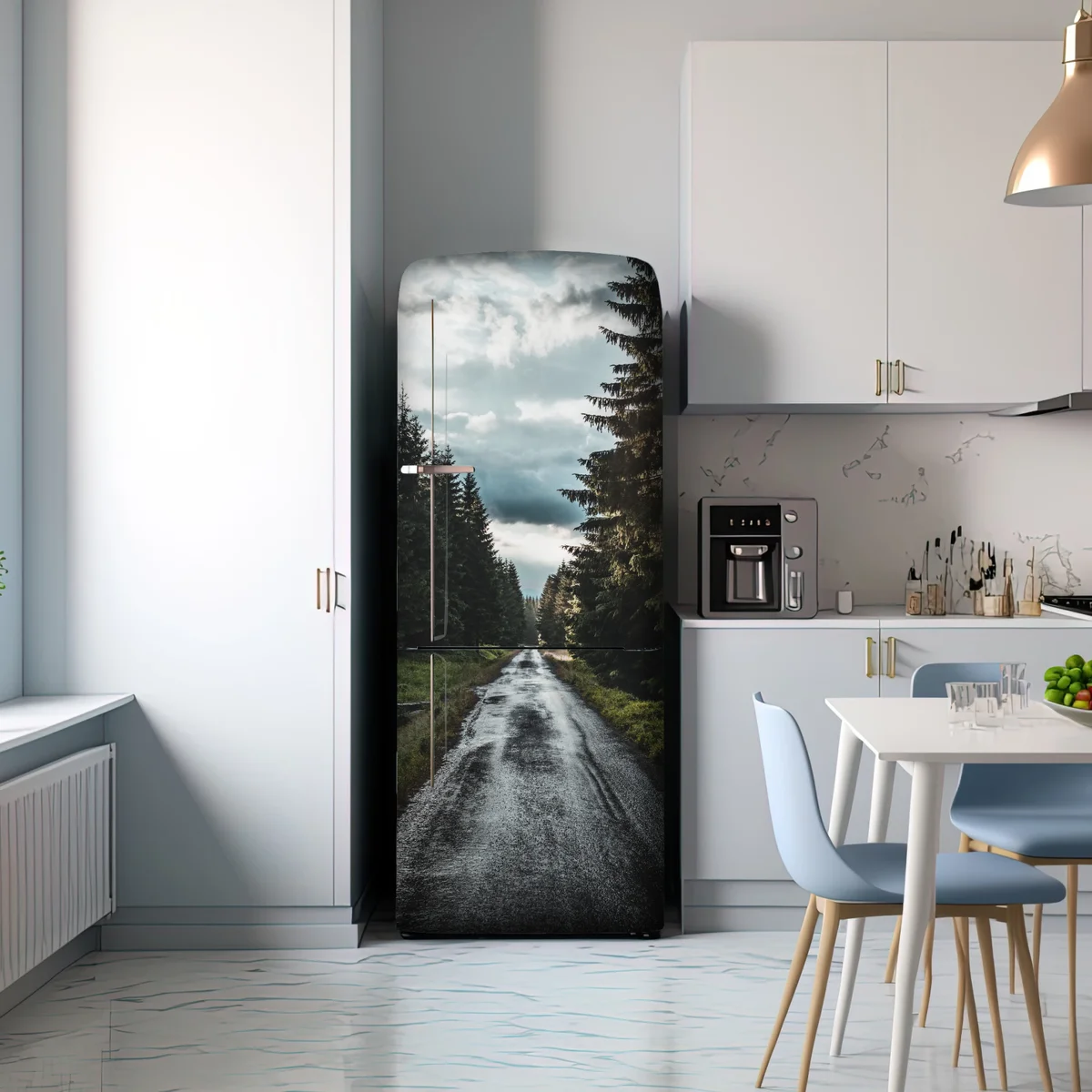 Kühlschrankaufkleber waldweg durch neblige kiefern Kühlschrankaufkleber waldweg durch neblige kiefern