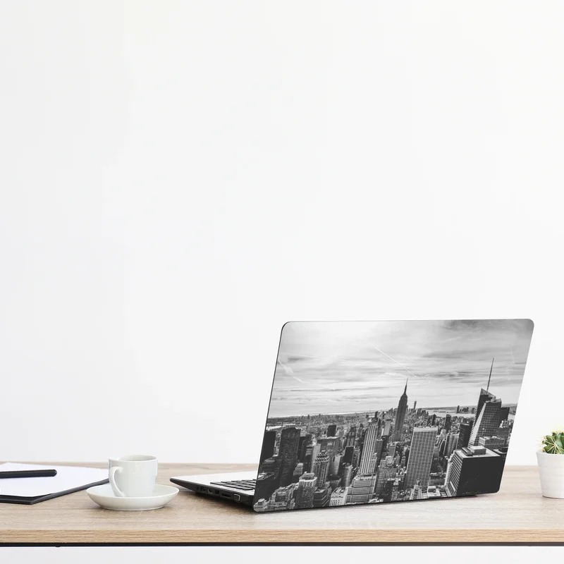 Laptop-Aufkleber panorama von New York in graustufen