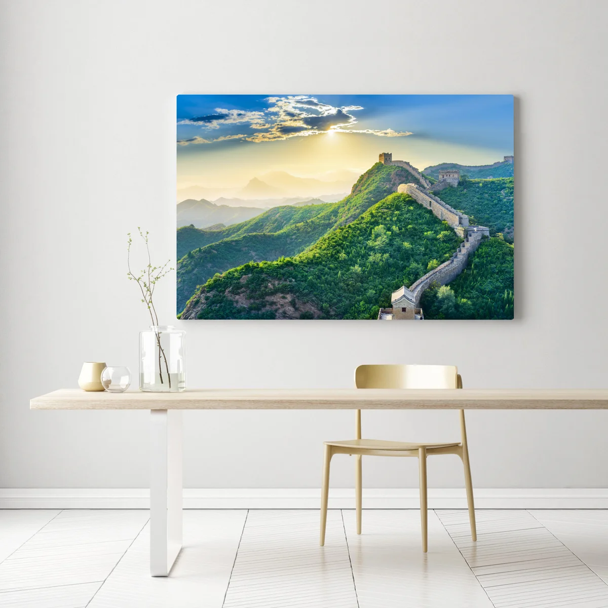 Leinwandbild Chinesische Mauer bei sonnenaufgang über grünen bergen Leinwandbild Chinesische Mauer bei sonnenaufgang über grünen bergen