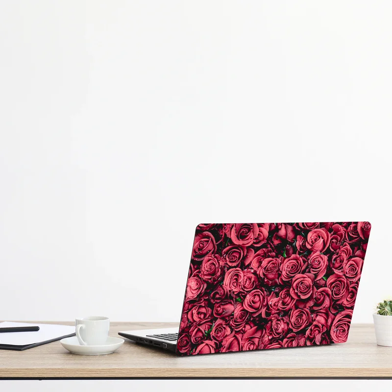 Laptop-Aufkleber pralle rote rosen wandbild