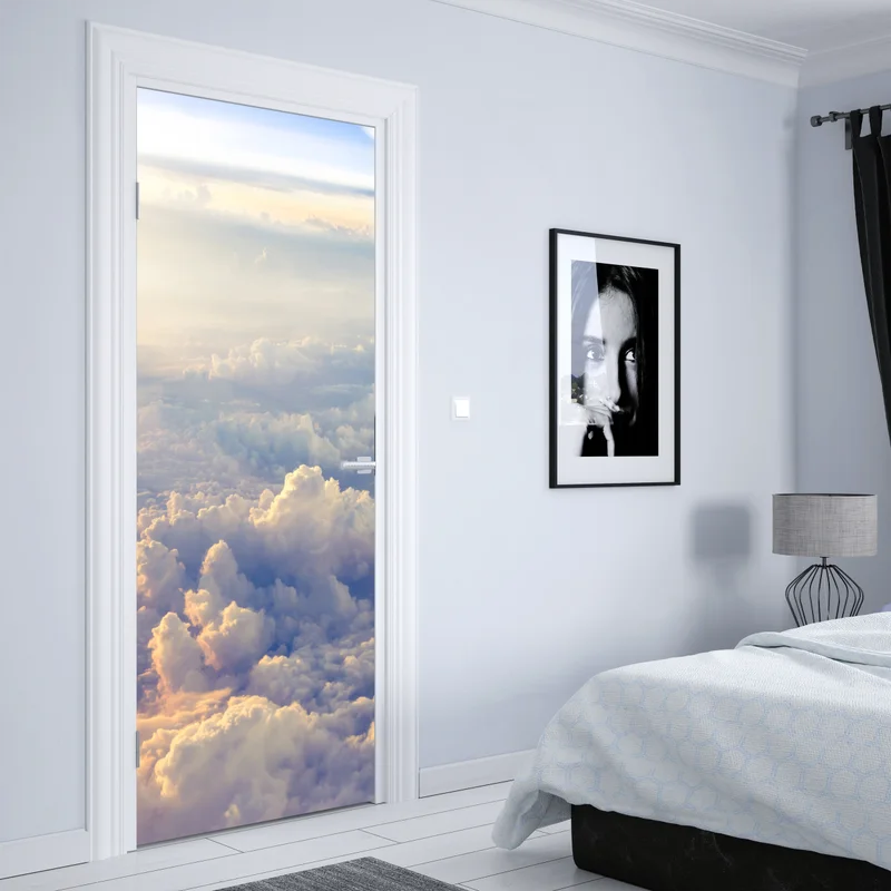 Türaufkleber sonnenbeschienene wolken über dem horizont